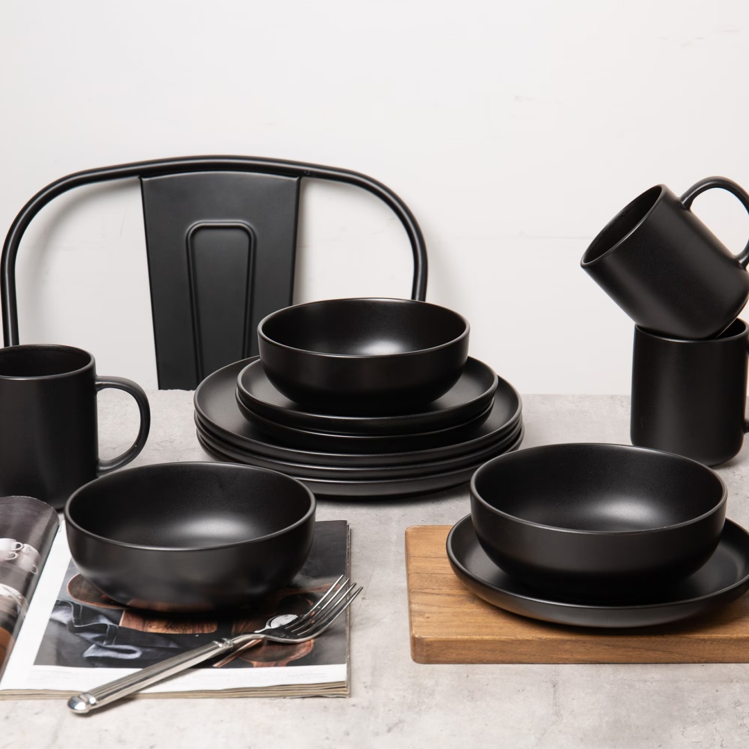 12-Piece Stoneware Dinnerware Set With Mug for 3,Black - Image 6